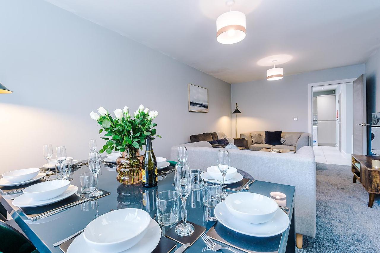 Cestrian House Villa Chester Bagian luar foto
